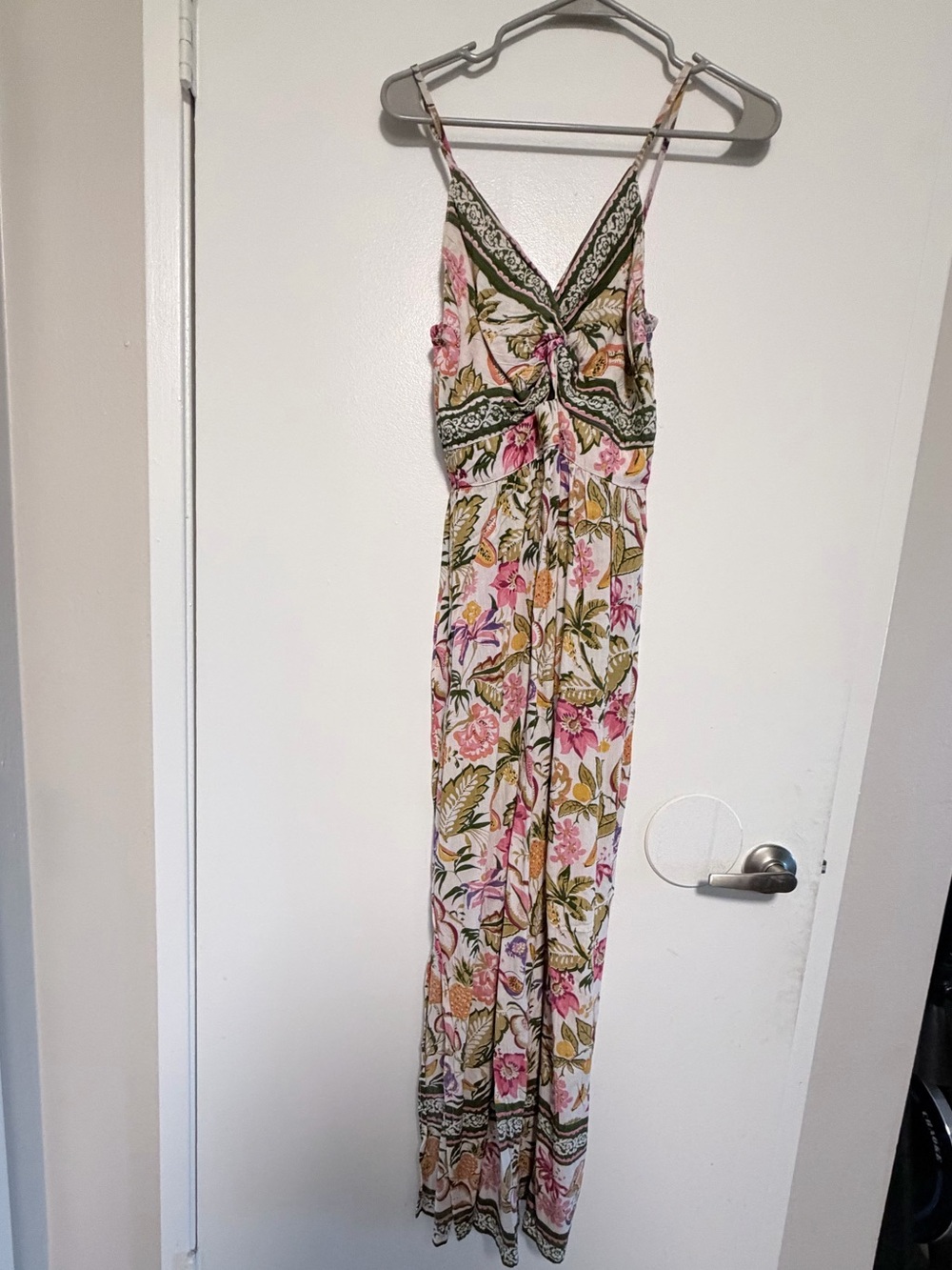 Floral Twist-Front Maxi Dress size medium - Picture 4 of 12